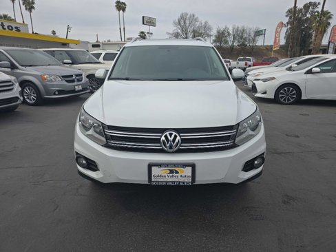 Used 2015 Volkswagen Tiguan SE image 4
