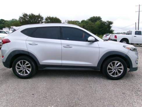 Used 2016 Hyundai Tucson SE w/ Option Group 02 image 2