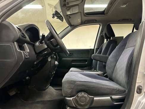 Used 2005 Honda CR-V EX image 9