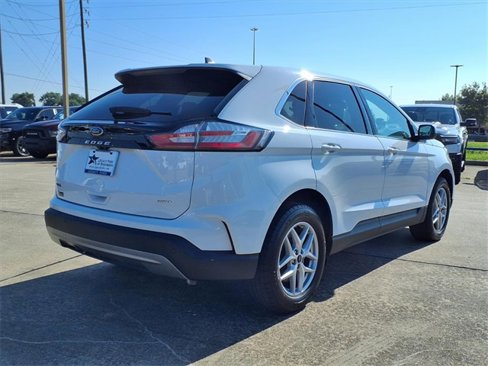 Used 2024 Ford Edge SEL image 2