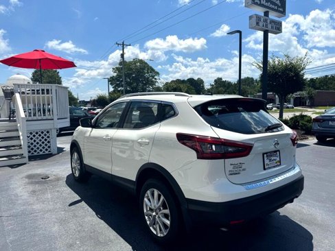 Used 2021 Nissan Rogue Sport SV image 5
