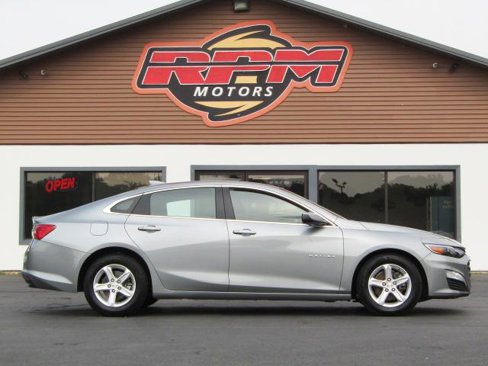 Used 2023 Chevrolet Malibu LT image 3