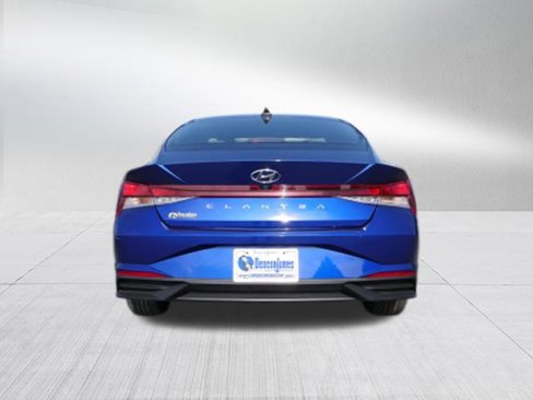 Certified 2023 Hyundai Elantra SEL w/ Convenience Package image 4