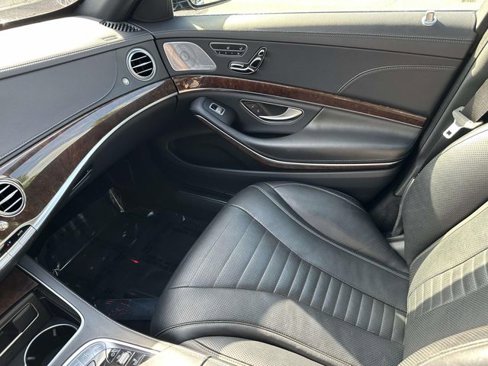 Used 2019 Mercedes-Benz S 560 4MATIC Sedan image 37