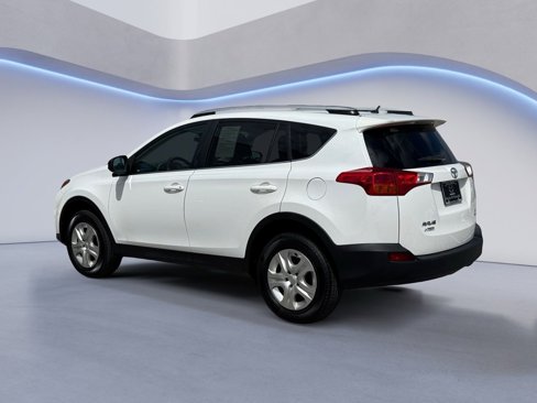 Used 2015 Toyota RAV4 LE image 5