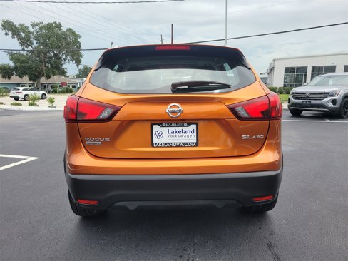 Used 2017 Nissan Rogue Sport SL w/ SL Premium Package image 7