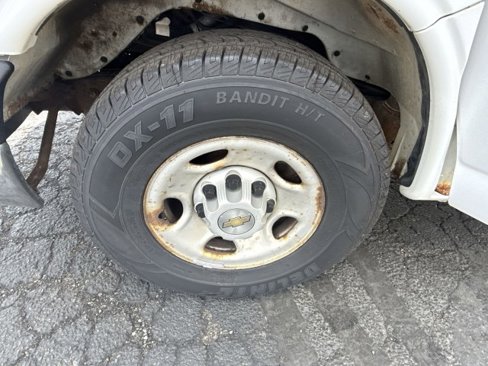 Used 2005 Chevrolet Express 3500 image 16