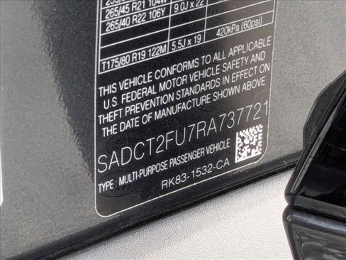 Used 2024 Jaguar F-PACE R-Dynamic S image 27