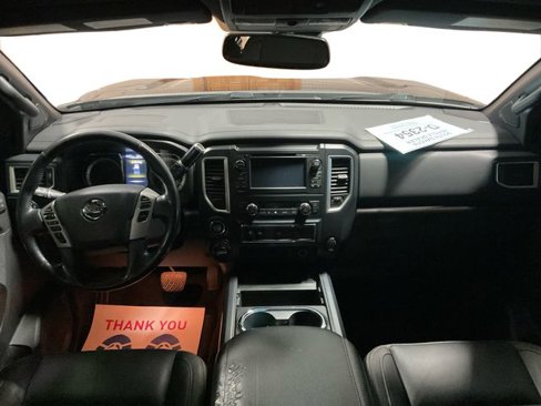 Used 2018 Nissan Titan SL w/ Midnight Edition image 21