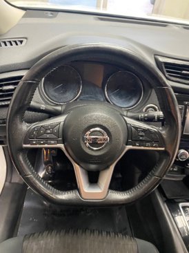 Used 2018 Nissan Rogue SV image 21