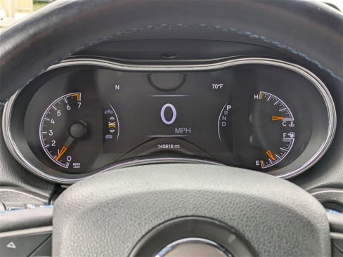 Used 2018 Jeep Grand Cherokee Laredo image 17