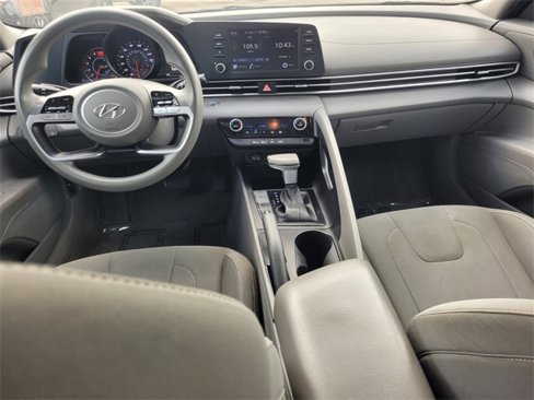 Used 2021 Hyundai Elantra SEL image 8