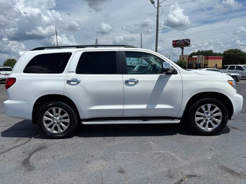 Used 2011 Toyota Sequoia Limited image 17