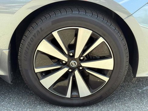 Certified 2022 Nissan Altima 2.5 SV image 8