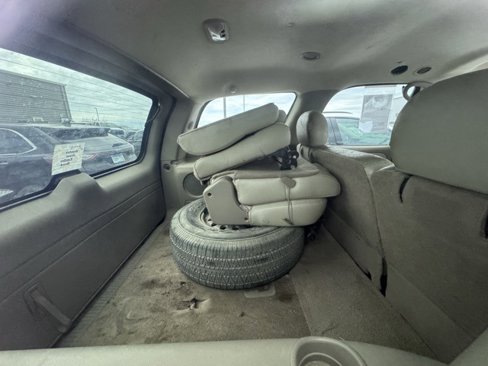 Used 2002 Chevrolet Tahoe LT image 8