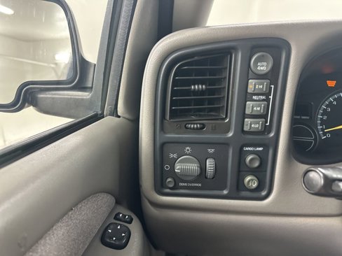 Used 2000 Chevrolet Silverado 1500 LS w/ Off-Road Chassis Pkg image 33