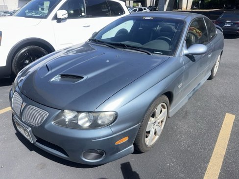 Used 2005 Pontiac GTO image 1