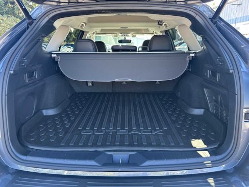 Used 2022 Subaru Outback Limited image 14