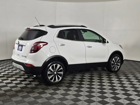 Used 2021 Buick Encore Preferred image 3