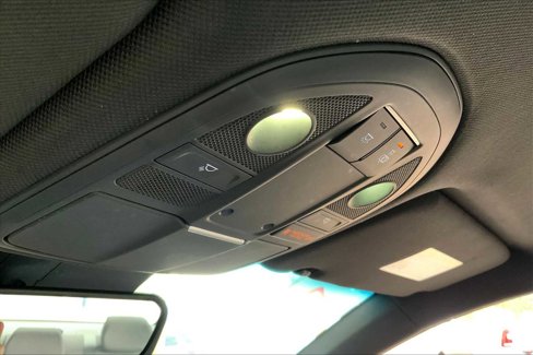 Used 2023 Genesis G70 2.0T image 32