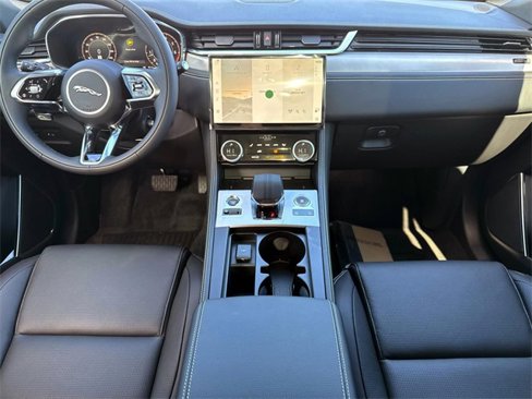 New 2025 Jaguar F-PACE R-Dynamic S image 13