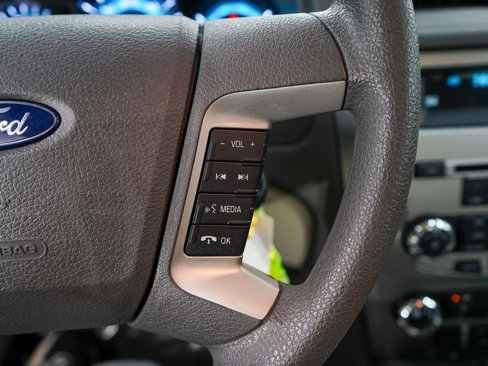 Used 2010 Ford Fusion SE image 22