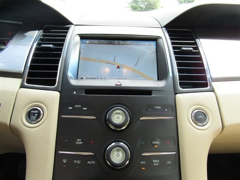 Used 2016 Ford Taurus SEL w/ Equipment Group 201A image 30