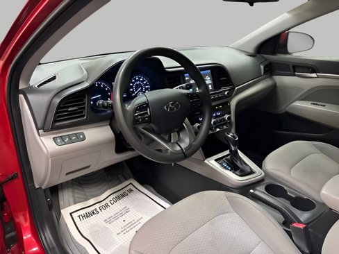 Used 2020 Hyundai Elantra SEL image 17