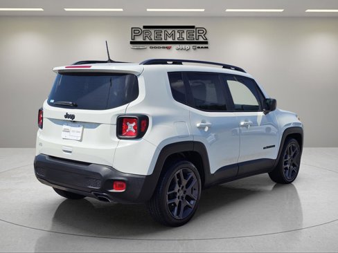 Used 2021 Jeep Renegade Latitude w/ Sun & Sound Group image 8