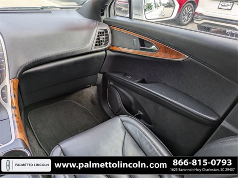 Used 2018 Lincoln MKX Reserve image 14