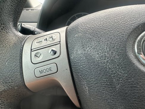 Used 2012 Toyota Corolla LE image 27