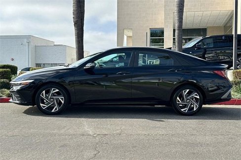 Certified 2025 Hyundai Elantra Sport image 7