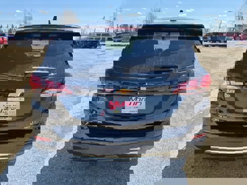 Used 2023 Chevrolet Equinox LT image 6