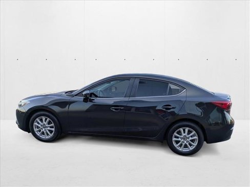 Used 2016 MAZDA MAZDA3 i Touring image 9