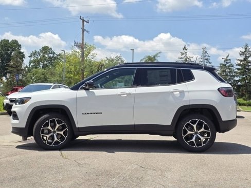 New 2025 Jeep Compass Limited image 19