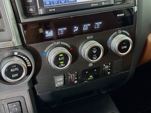 Used 2018 Toyota Sequoia Platinum image 16