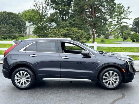 Used 2022 Cadillac XT4 Premium Luxury w/ Enhanced Visibility Package image 2