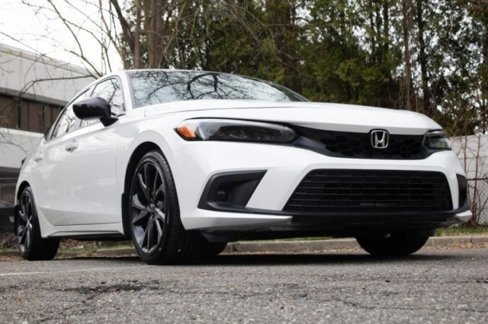 Used 2022 Honda Civic Sport image 2