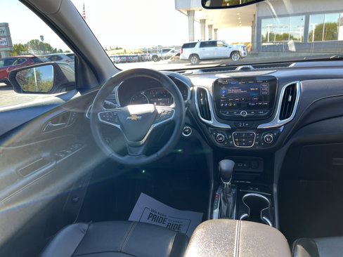 Used 2023 Chevrolet Equinox Premier image 24