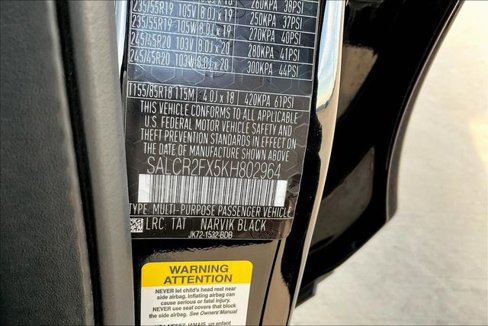 Used 2019 Land Rover Discovery Sport HSE image 10
