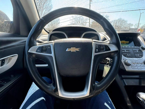 Used 2012 Chevrolet Equinox LT w/ Driver Convenience Package image 19
