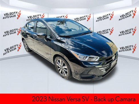 Used 2023 Nissan Versa SV image 1