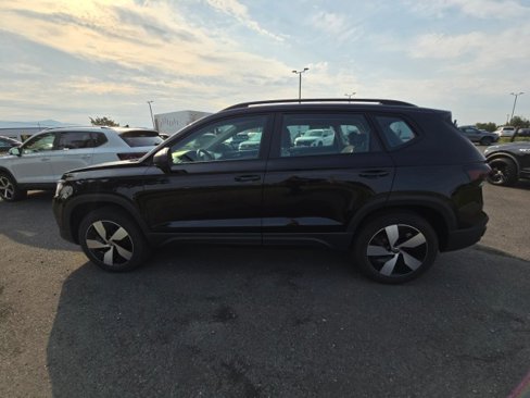 New 2025 Volkswagen Taos S image 7