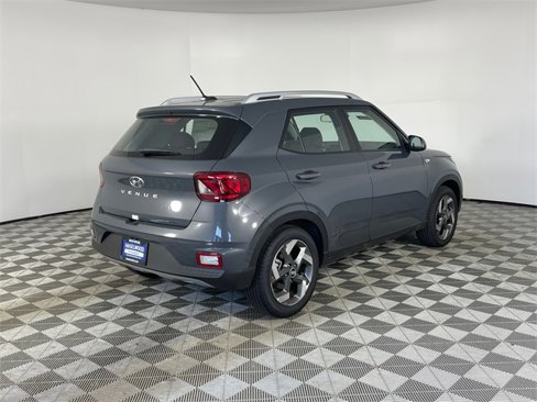 New 2025 Hyundai Venue SEL image 6