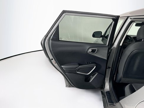 Used 2023 Kia Soul LX w/ LX Technology Package image 25