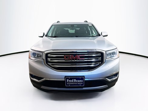 Used 2017 GMC Acadia SLE image 2