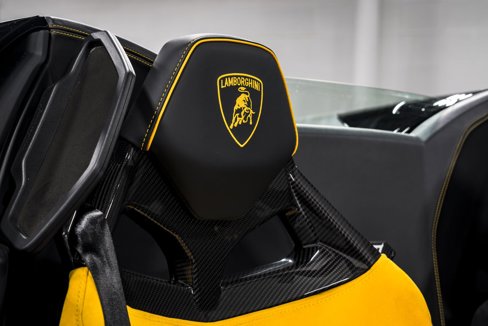 Used 2023 Lamborghini Huracan EVO image 34