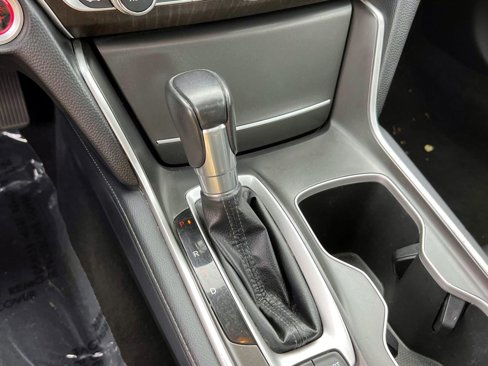 Certified 2018 Honda Accord Touring image 31