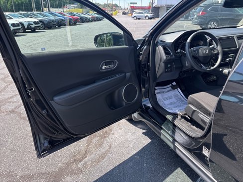 Used 2018 Honda HR-V EX image 9
