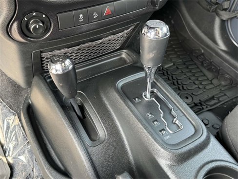 Used 2018 Jeep Wrangler Unlimited Sport S image 7